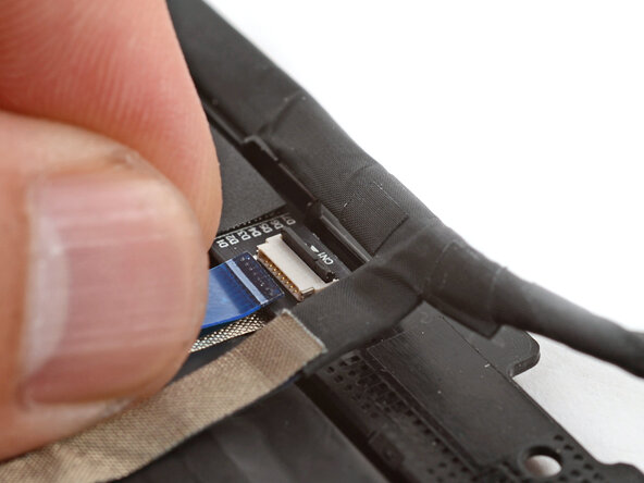 Framework Laptop 12 eDP Display Cable Replacement, Disconnect the touch control cable: 42 단계, 이미지 3개 중 3개