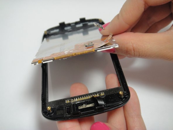 Samsung Admire Screen Replacement: 7 단계, 이미지 3개 중 3개