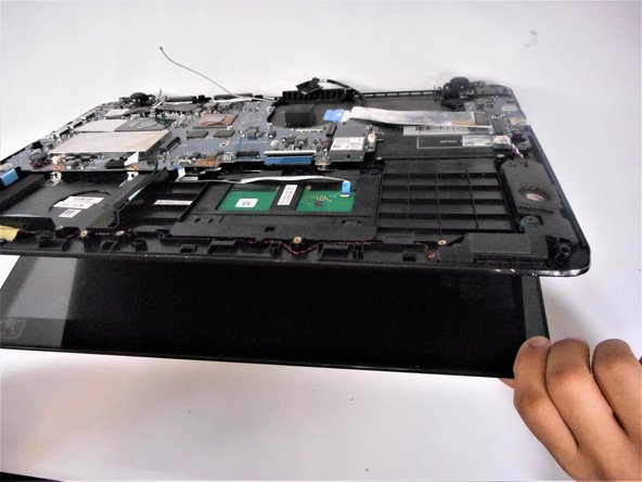 Asus Q524U Daughterboard Replacement: 23 단계, 이미지 3개 중 2개