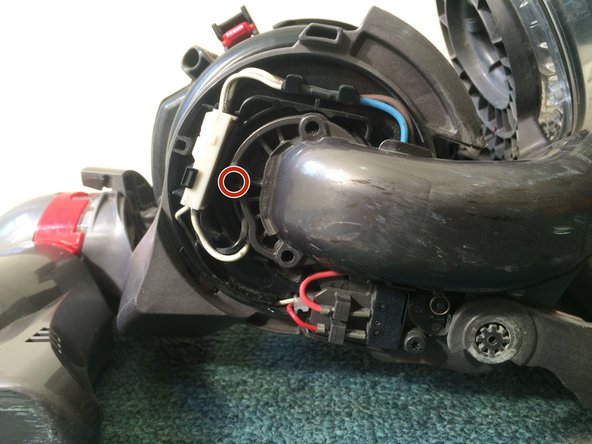 Dyson DC24 Ball Lower Small Bearing Replacement: crwdns2935265:04crwdnd2935265:02crwdnd2935265:02crwdne2935265:0