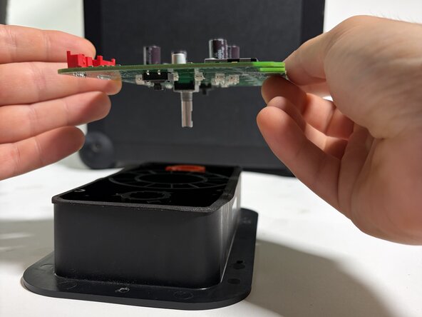Soundboks 4 PCBA Replacement, Unscrew the Screws: step 6, image 3 of 3