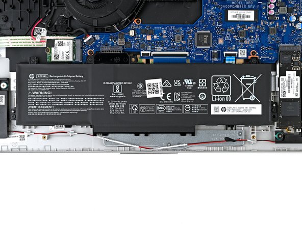 HP 15-fc0000 Series Speakers Replacement, Remove the battery screws: crwdns2935265:010crwdnd2935265:02crwdnd2935265:02crwdne2935265:0