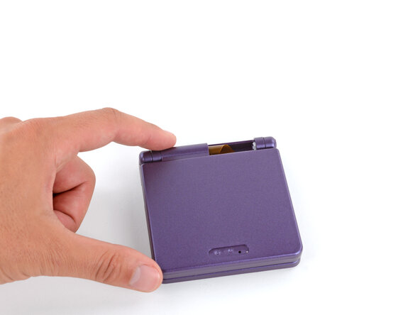 How to Reshell Your Game Boy Advance SP, Close your Game Boy: crwdns2935265:047crwdnd2935265:02crwdnd2935265:02crwdne2935265:0