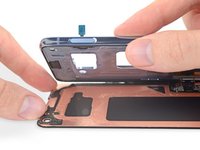 Samsung Galaxy S10 and S10e Teardown
