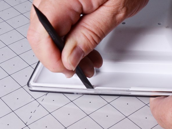 LG Refrigerator Model LFX25973 Refrigerator Light Replacement: crwdns2935265:08crwdnd2935265:02crwdnd2935265:03crwdne2935265:0