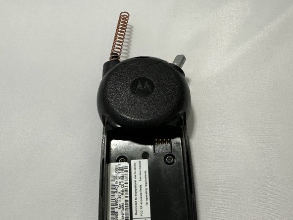 Motorola CLS1410 Antenna Replacement: crwdns2935265:03crwdnd2935265:03crwdnd2935265:03crwdne2935265:0