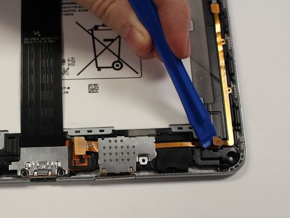 Samsung Galaxy Note Pro 12.2 SD Port Replacement: crwdns2935265:00crwdnd2935265:01crwdnd2935265:02crwdne2935265:0