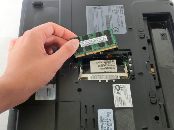 Toshiba Satellite A210 RAM Replacement: step 2, image 3 of 3