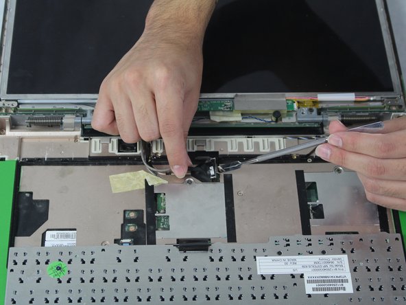 Alienware Aurora M9700 Screen Replacement: crwdns2935265:08crwdnd2935265:02crwdnd2935265:03crwdne2935265:0