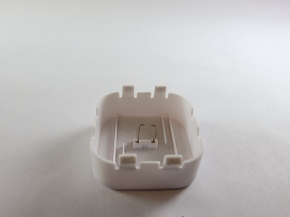 How to Fix an OXO Container's Jammed Button: crwdns2935265:06crwdnd2935265:03crwdnd2935265:03crwdne2935265:0