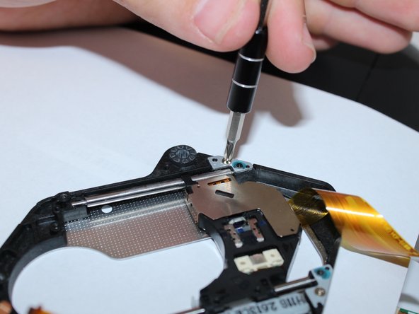 Asus G75VW-BHI7N07 Optical Drive Assembly Replacement: crwdns2935265:04crwdnd2935265:02crwdnd2935265:03crwdne2935265:0