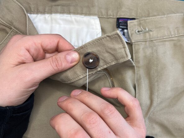 Sew a Button onto Heavy Fabric, Prepare for the shank: crwdns2935265:08crwdnd2935265:03crwdnd2935265:03crwdne2935265:0