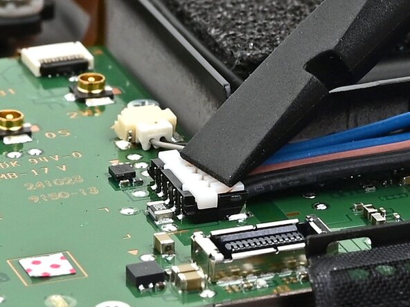 Nintendo Switch 2 Battery Replacement, Connect the battery: crwdns2935265:044crwdnd2935265:02crwdnd2935265:02crwdne2935265:0