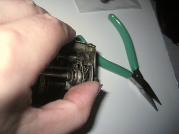 Disassembling a Monroe LA-160 calculator: crwdns2935265:013crwdnd2935265:02crwdnd2935265:02crwdne2935265:0