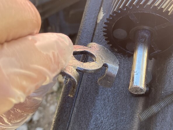 1986 Pontiac Fiero Headlight Motor Gear Replacement: crwdns2935265:010crwdnd2935265:02crwdnd2935265:03crwdne2935265:0