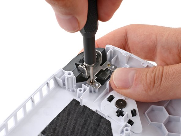 Triggers Removal, Unfasten the triggers: stap 0, afbeelding 3 van 3