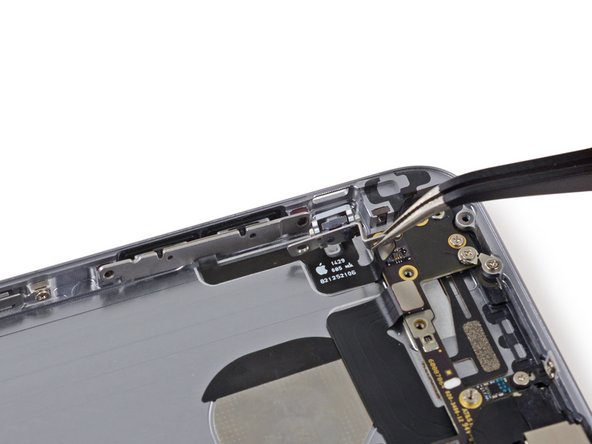 iPhone 6 Volume Control Cable Replacement: crwdns2935265:030crwdnd2935265:02crwdnd2935265:03crwdne2935265:0