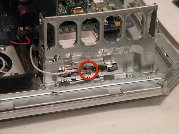 Power Mac G4 MDD AirPort Card Replacement, AirPort Card: crwdns2935265:03crwdnd2935265:02crwdnd2935265:03crwdne2935265:0