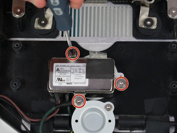 Remplacement du câble Thunderbolt et MagSafe: étape 13, image 1 de 3