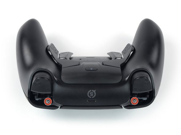 Scuf Reflex Battery Replacement, Unfasten the back cover: crwdns2935265:010crwdnd2935265:02crwdnd2935265:02crwdne2935265:0