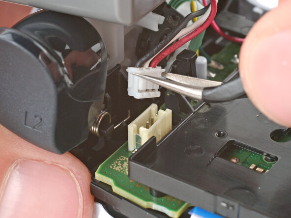 DualSense Controller V5 Battery Replacement: crwdns2935265:016crwdnd2935265:03crwdnd2935265:03crwdne2935265:0