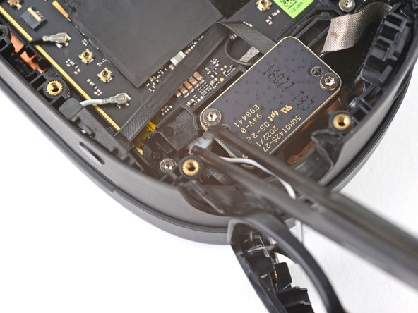 HTC Vive XR Elite Depth Sensor Replacement, Disconnect the left speaker: crwdns2935265:059crwdnd2935265:02crwdnd2935265:03crwdne2935265:0