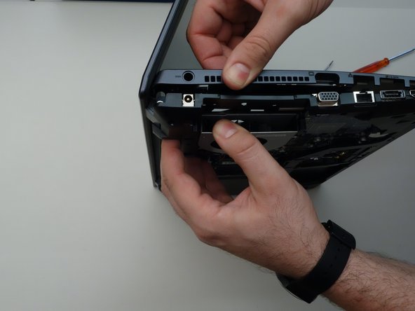 why! W650SZ Remplacement de la carte mère, Remplacer la carte mère (suite): crwdns2935265:017crwdnd2935265:03crwdnd2935265:03crwdne2935265:0