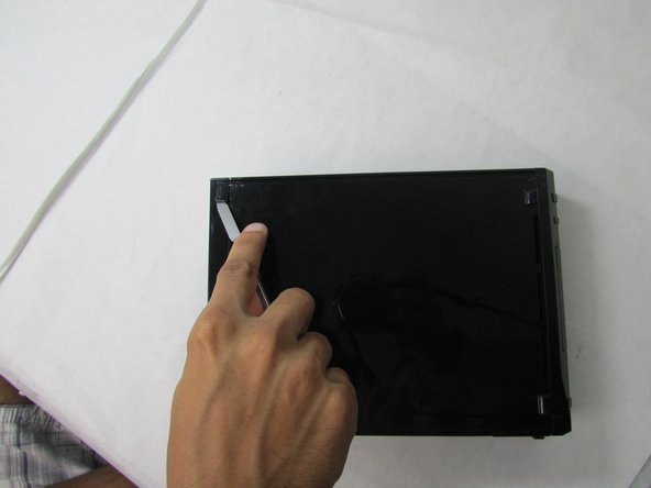 Nintendo Wii 2011 Disassembly: step 5, image 3 of 3