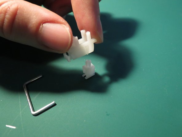 Kogan RGB Mechanical Keyboard Teardown, Disassemble key supports: crwdns2935265:09crwdnd2935265:03crwdnd2935265:03crwdne2935265:0