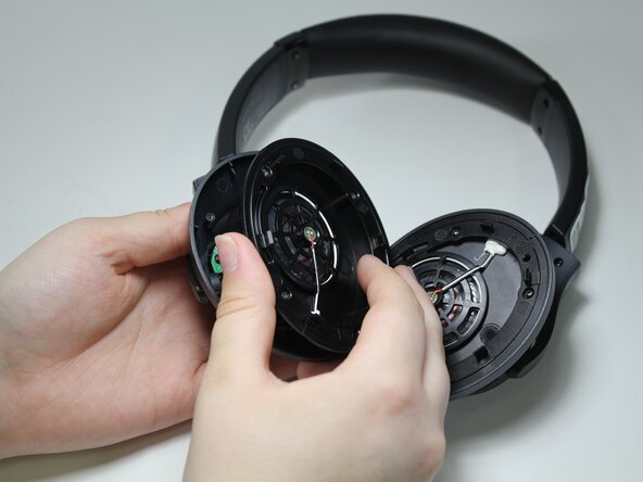 Anker Soundcore Life Q20 Buttons Replacement, Battery: crwdns2935265:04crwdnd2935265:02crwdnd2935265:03crwdne2935265:0