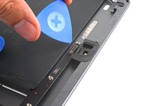 iPad 8 LTE Logic Board Replacement