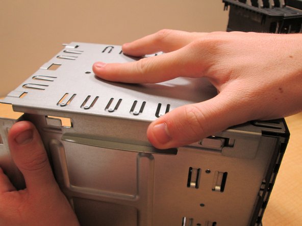 Drobo FS DRDS2-A Power Switch Replacement: crwdns2935265:06crwdnd2935265:02crwdnd2935265:02crwdne2935265:0