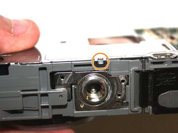 Panasonic Lumix DMC-ZS6 SD Card Reader Replacement: crwdns2935265:08crwdnd2935265:02crwdnd2935265:02crwdne2935265:0