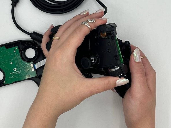 8BitDo Ultimate Wired Motherboard Replacement: adım 11, 3 resimden 2.