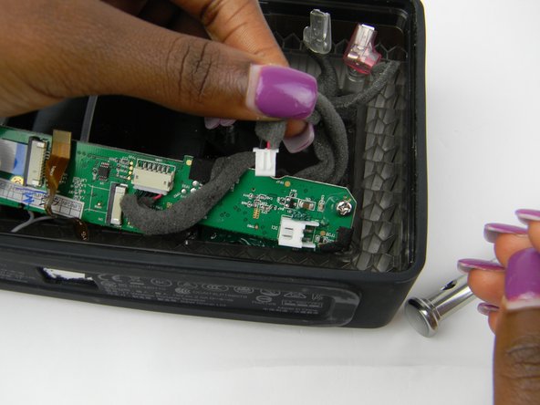 Bowers and Wilkins T7 Motherboard Replacement: crwdns2935265:010crwdnd2935265:02crwdnd2935265:02crwdne2935265:0