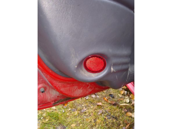 Interior door panel removal, Door handle trim + Reflector: crwdns2935265:03crwdnd2935265:03crwdnd2935265:03crwdne2935265:0