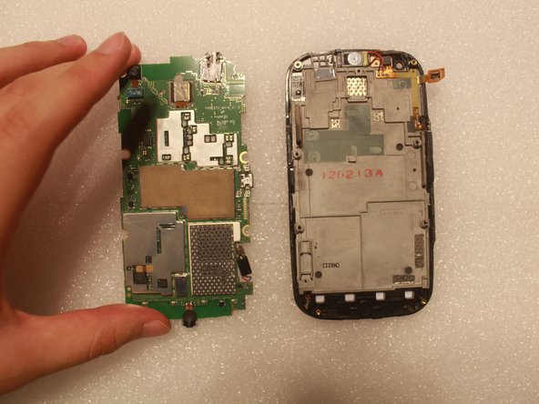 Pantech Burst Motherboard Replacement: crwdns2935265:08crwdnd2935265:03crwdnd2935265:03crwdne2935265:0