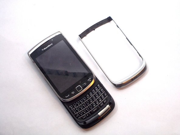 Blackberry Torch 9810 Rear Facing Camera Replacement, Wiggle Wiggle: crwdns2935265:04crwdnd2935265:02crwdnd2935265:02crwdne2935265:0