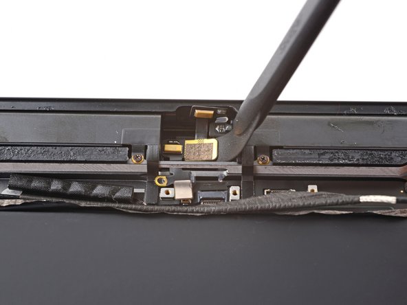 iPad 9 LTE Microphone Assembly Replacement