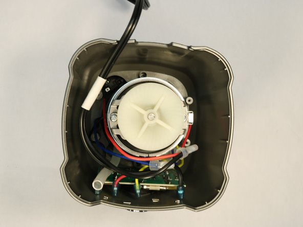 Cuisinart CPB-380 Power Cord Replacement: crwdns2935265:05crwdnd2935265:02crwdnd2935265:02crwdne2935265:0