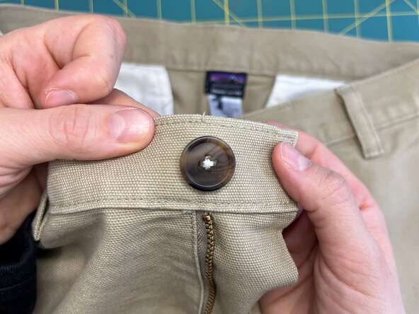 Sew a Button onto Heavy Fabric, Quality check: crwdns2935265:012crwdnd2935265:02crwdnd2935265:03crwdne2935265:0
