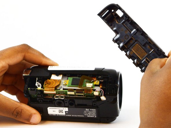 Canon Vixia HF R70 Top Panel Replacement: crwdns2935265:011crwdnd2935265:02crwdnd2935265:02crwdne2935265:0