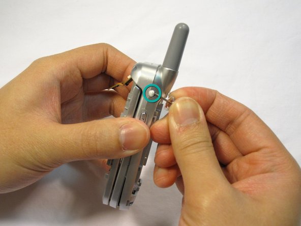 LG VX5200 motherboard replacement: crwdns2935265:05crwdnd2935265:02crwdnd2935265:03crwdne2935265:0