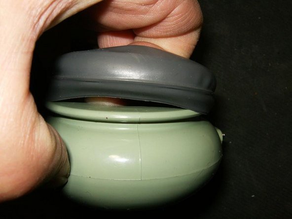 David Clark Over-Ear Headphones Right Dome Replacement: crwdns2935265:03crwdnd2935265:03crwdnd2935265:03crwdne2935265:0