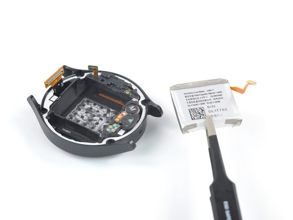 Samsung Galaxy Watch5 Battery Replacement, Remove the battery: crwdns2935265:012crwdnd2935265:02crwdnd2935265:02crwdne2935265:0