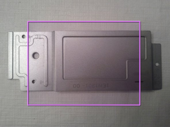 Removing back panel and components to to get to CPU: passo 9, immagine 2 di 3