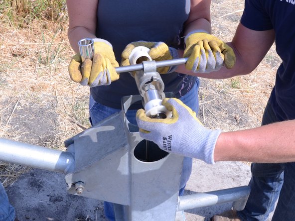 Afridev Casing Pipe Disassembly: crwdns2935265:08crwdnd2935265:03crwdnd2935265:03crwdne2935265:0