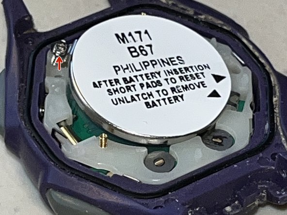 Timex Ironman Triathlon Battery Replacement, Removing Contact-Plate: crwdns2935265:03crwdnd2935265:03crwdnd2935265:03crwdne2935265:0