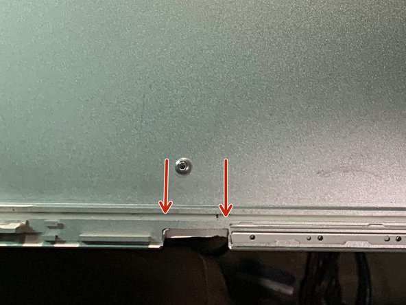 MacBook Pro Screen Conversion, Cutting the frame where the display cable plugs into the LCD: crwdns2935265:06crwdnd2935265:03crwdnd2935265:03crwdne2935265:0