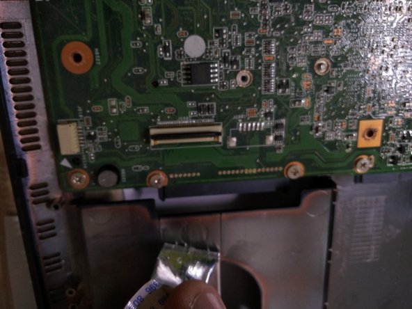 Asus K53S -X156V Thermal Paste Replacement, removing cable to usb module: crwdns2935265:015crwdnd2935265:03crwdnd2935265:03crwdne2935265:0